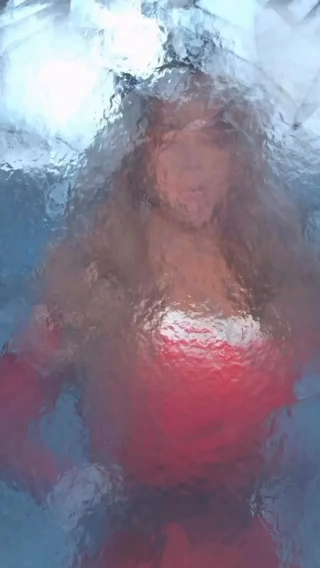 Przyznać się kto zaraz zaczyna dekorowanie domu???

Kiedy zmieniacie dekoracje na świąteczne??!